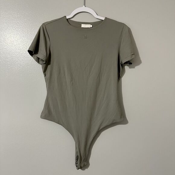 Meshki Haven Short Sleeve Bodysuit Green Size L Embroidered Logo - Picture 1 of 12